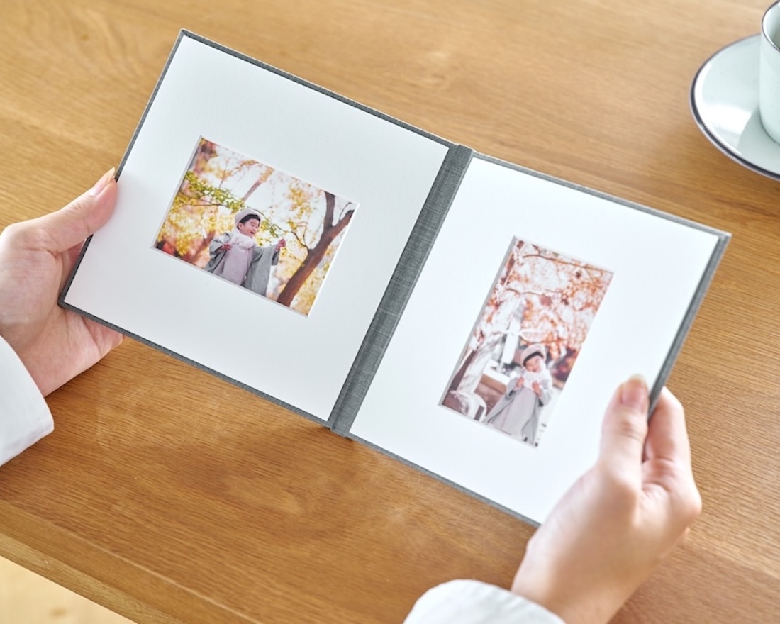七五三の写真を入れた+precious framebook#001