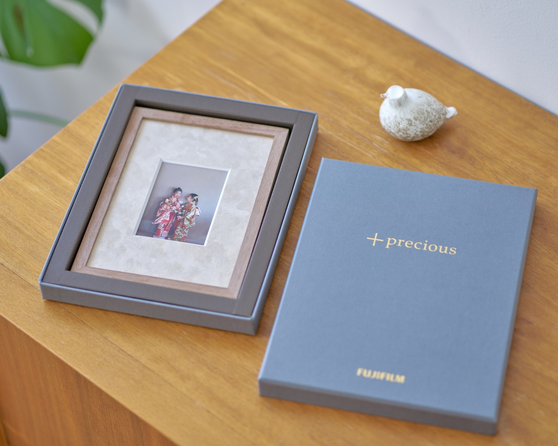 七五三の写真を飾った+precious frame#002