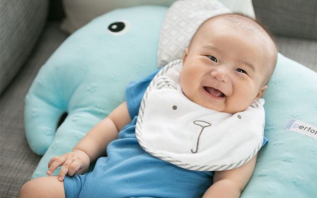 「成長を間近で見たいはずの両親に6カ月の“かわいい瞬間”を贈りたくて」
